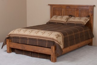 Picture of Viking Log Furniture LBPDLP1 52 x 86 x 88.5 in. Pioneer Bed with Low Profile Footboard - King Size&#44; Dark Finish