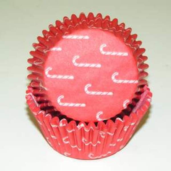 -450C CANDY CANE 1.25 x 2 in. Greaseproof Baking Cup with Candy Cane Design - 1000 Piece