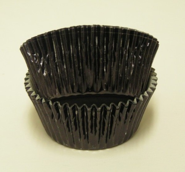 -5A BLACK FOIL BAKING CUP 1.25 x 0.75 in. Foil Baking Cup with Greasepoof Liner - Black - 1000 Piece