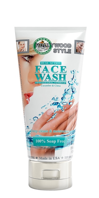 76033 Dual action face wash