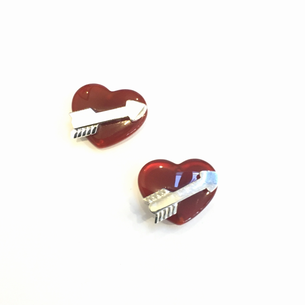 Picture of Vera & Co 2S-6127C Sterling Silver Red Carnelian Heart with Arrow Stud Earring
