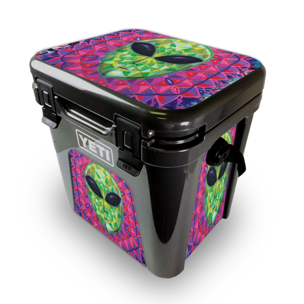 Picture of MightySkins YEROAD24-Geometric Alien Skin for Yeti Roadie 24 Hard Cooler - Geometric Alien