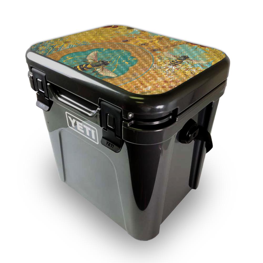 Picture of MightySkins YEROA24LID-Bee Queen Skin for Yeti Roadie 24 Hard Cooler Lid - Bee Queen