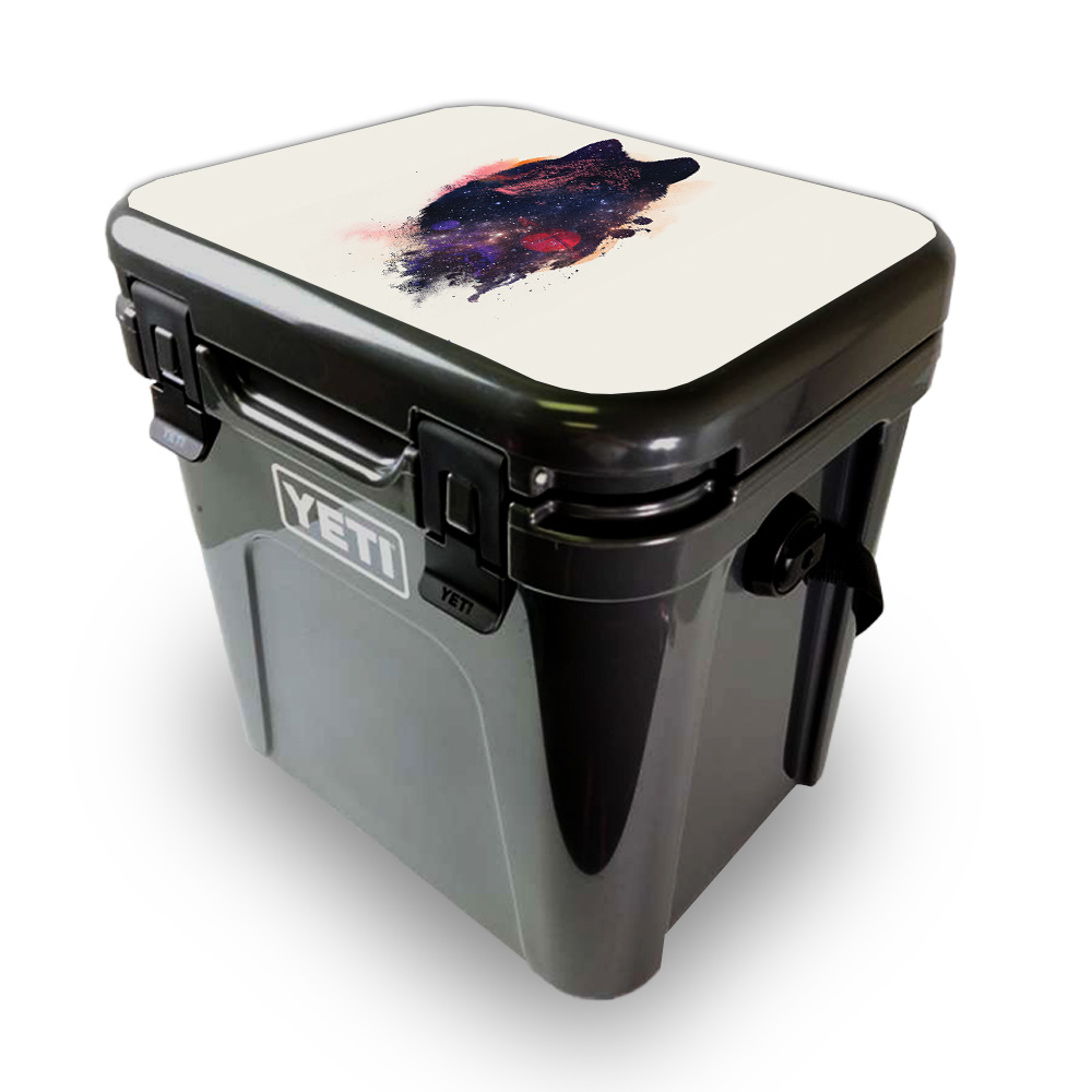 Picture of MightySkins YEROA24LID-Universal Wolf Skin for Yeti Roadie 24 Hard Cooler Lid - Universal Wolf