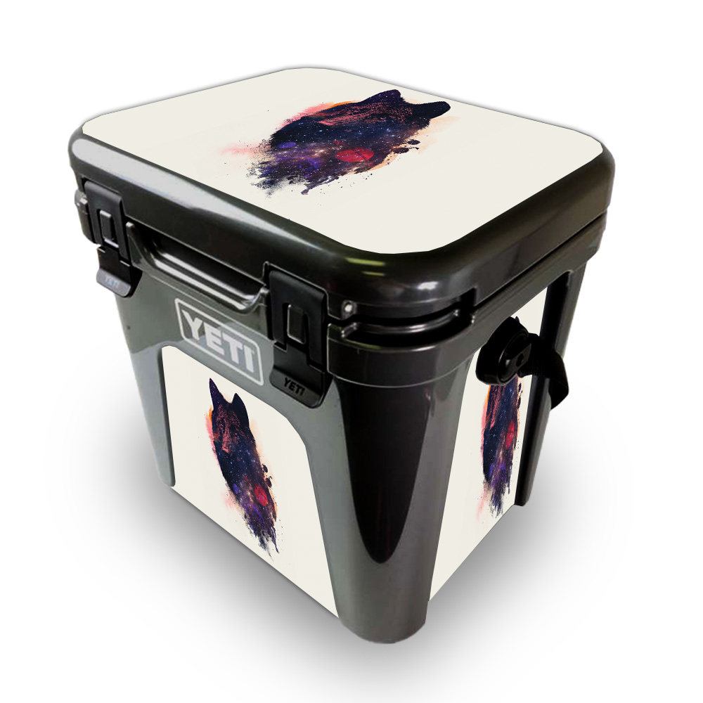 Picture of MightySkins YEROAD24-Universal Wolf Skin for Yeti Roadie 24 Hard Cooler - Universal Wolf
