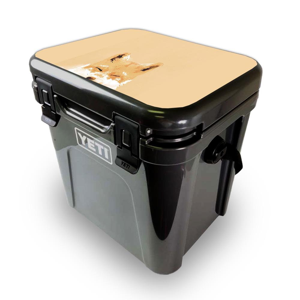 Picture of MightySkins YEROA24LID-Smiling Fox Skin for Yeti Roadie 24 Hard Cooler Lid - Smiling Fox