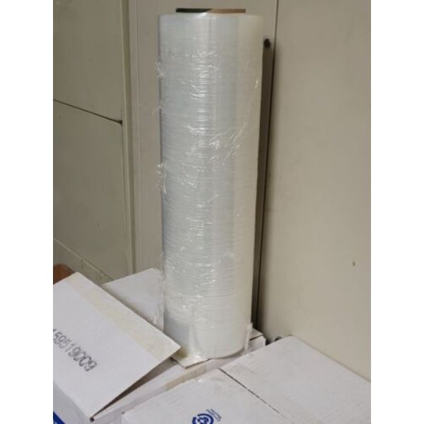 S-2187 18 in. x 1500 ft. 70 Gauge Linear Low Density Polyethylene  Stretch Wrap -  Uline