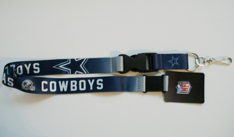 PSGLS0453761 Dallas Cowboys Crossover Lanyard with Safety Latch