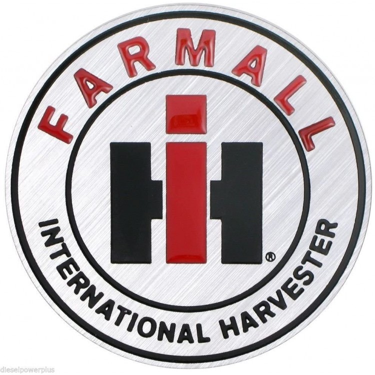 Picture of 212 Main HC002233R01 4.5 in. Farmall International Harvester Hitch Cover