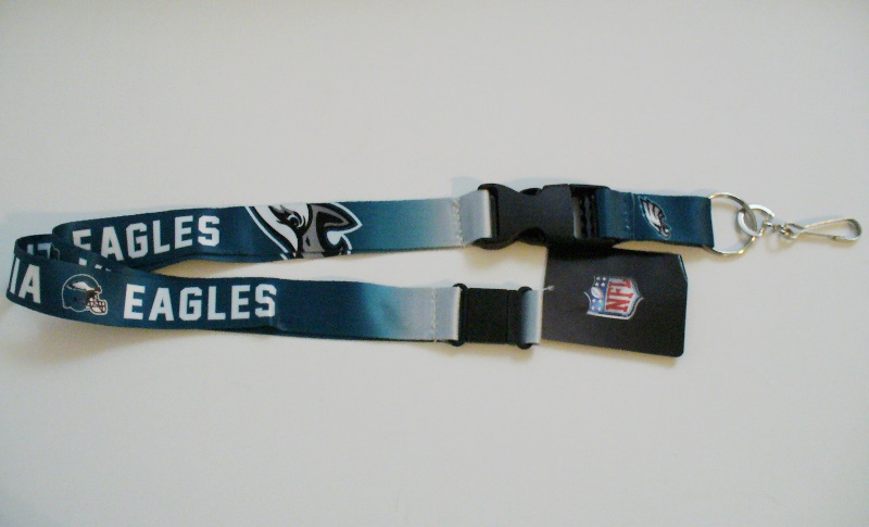 PSGLS0456194 Philadelphia Eagles Crossover Lanyard with Safety Latch
