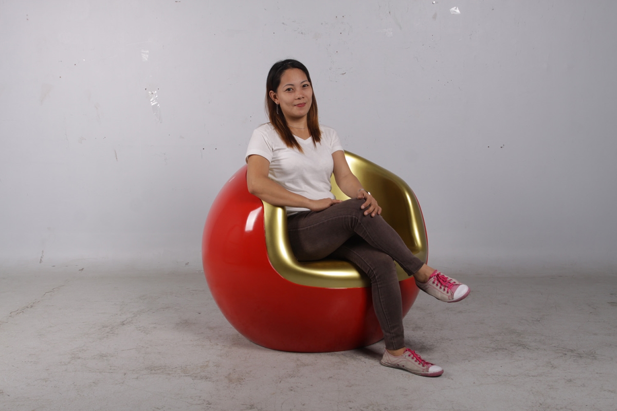 3 ft. Ornament Chair, Red & Gold