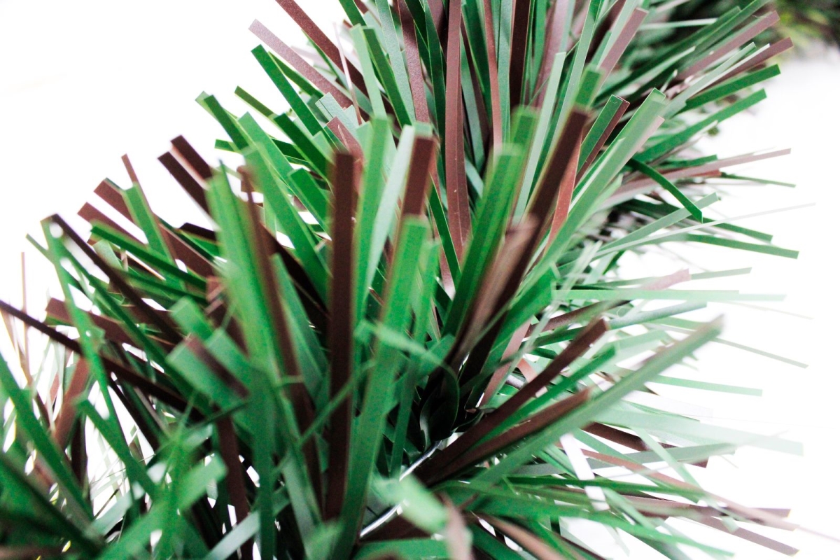 6 in. Section Garland, Dark Green & Brown - 20 ft.