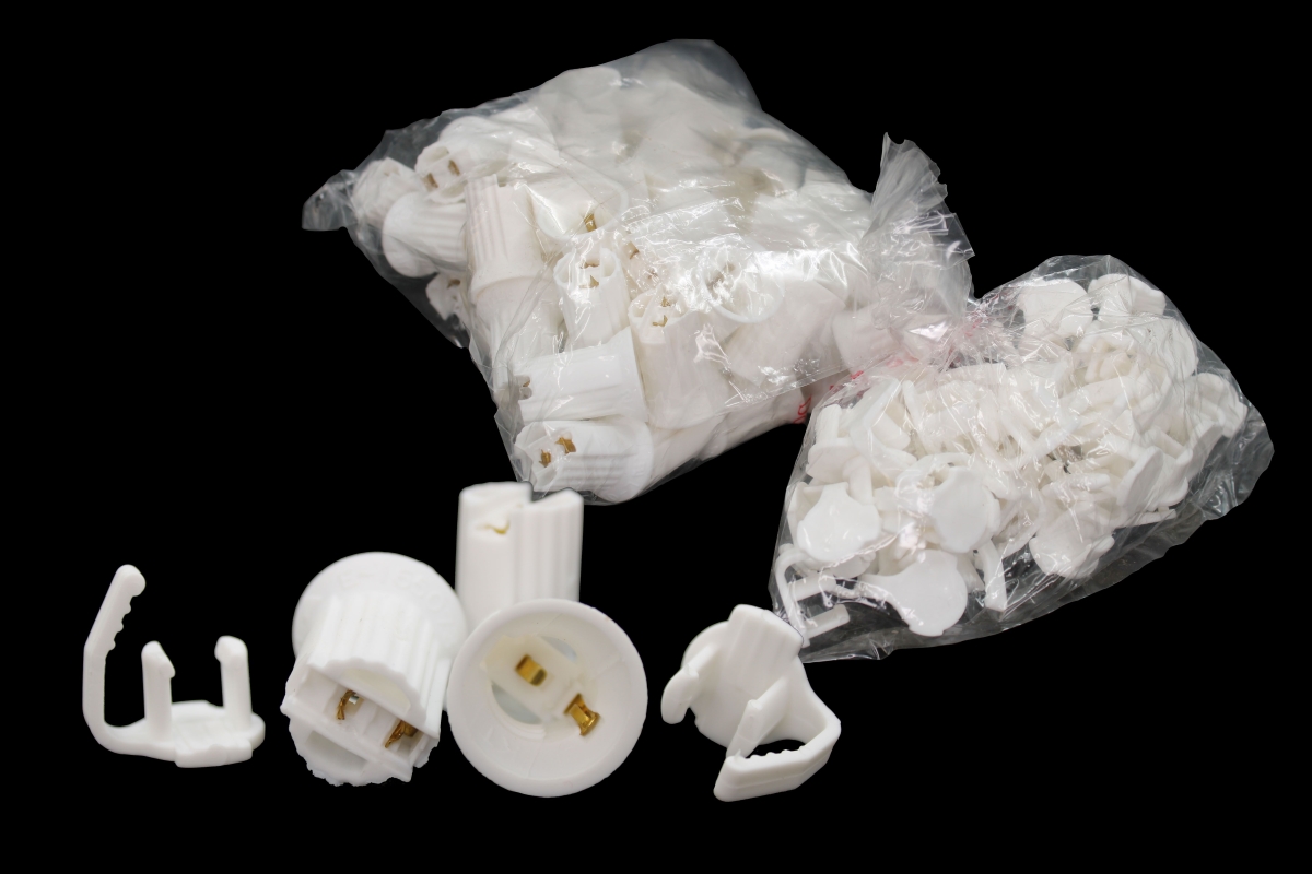 Replaceable E17 C9 Christmas Light Sockets, White - Pack of 100