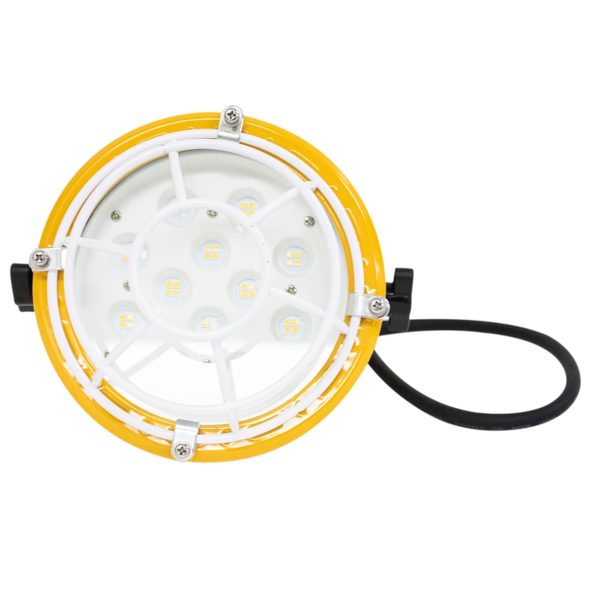 L-30 3, 600 lm LED Spotlight