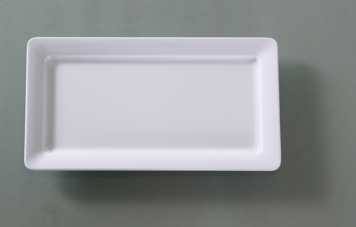 Picture of Yanco OK-7013 13 x 7 in. Osaka-2 Rectangular Plate, White - Pack of 12