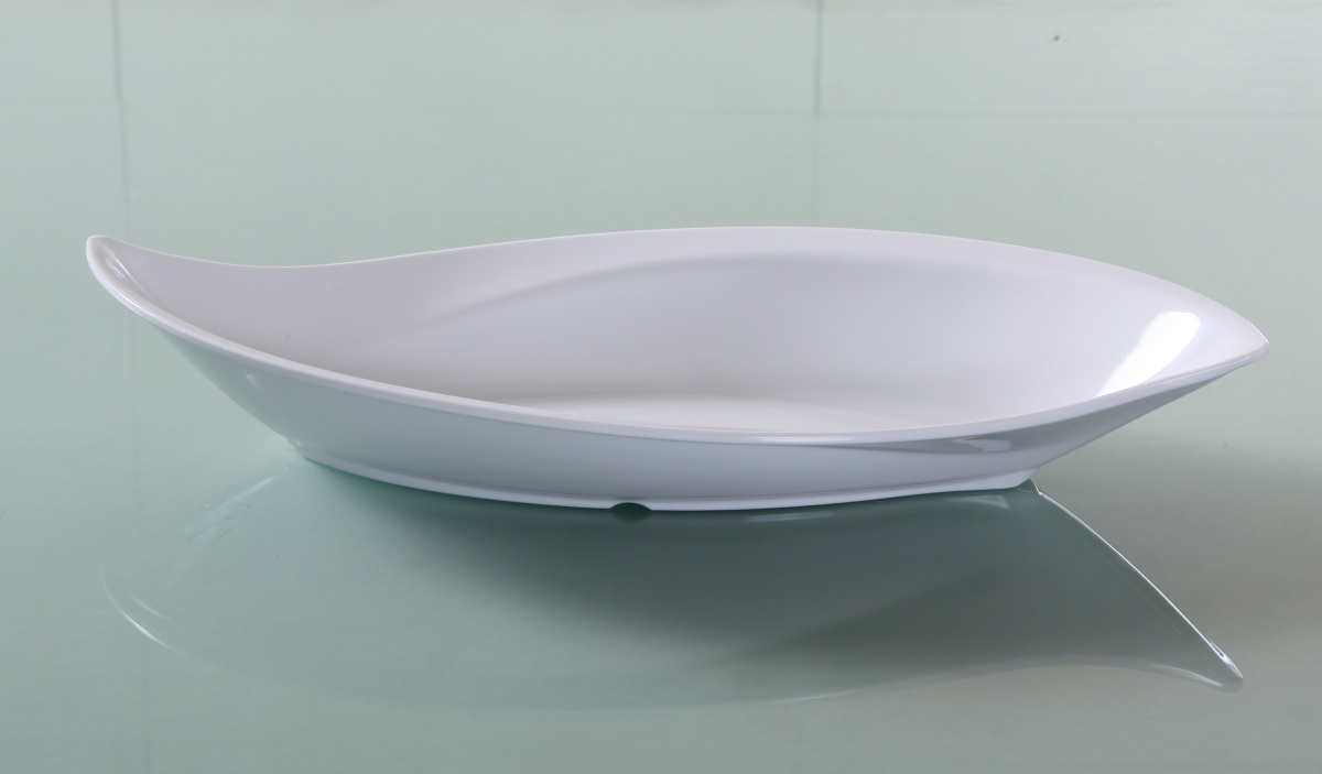 Picture of Yanco VE-516 30 oz Venice Deep Plate - 16 x 7.75 in. - Pack of 12