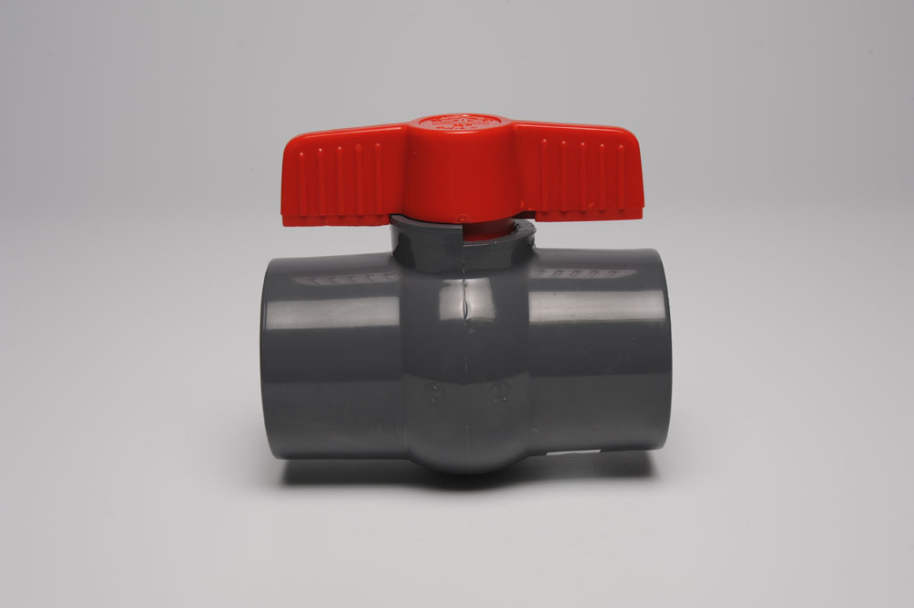 DURT1015G 1.5 in. Compact Threaded PVC Ball Valve