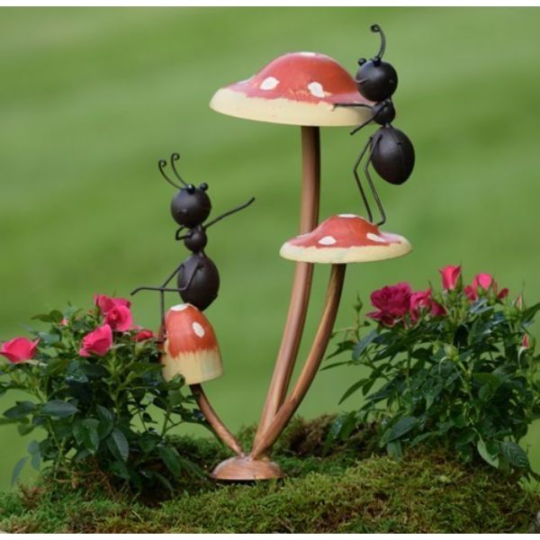 Picture of Zaer ZR652404 Funny Ants on Mushroom Stakes&#44; Set of 6