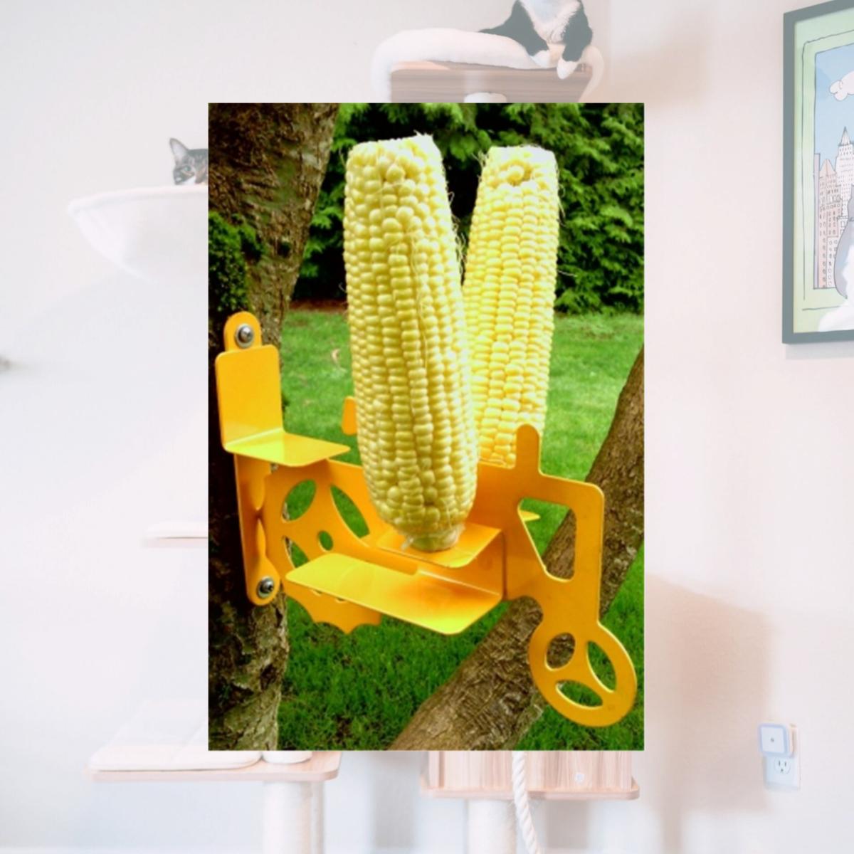 Picture of Zenport Z203008 Tractor Cob Squirrel & Bird Feeder