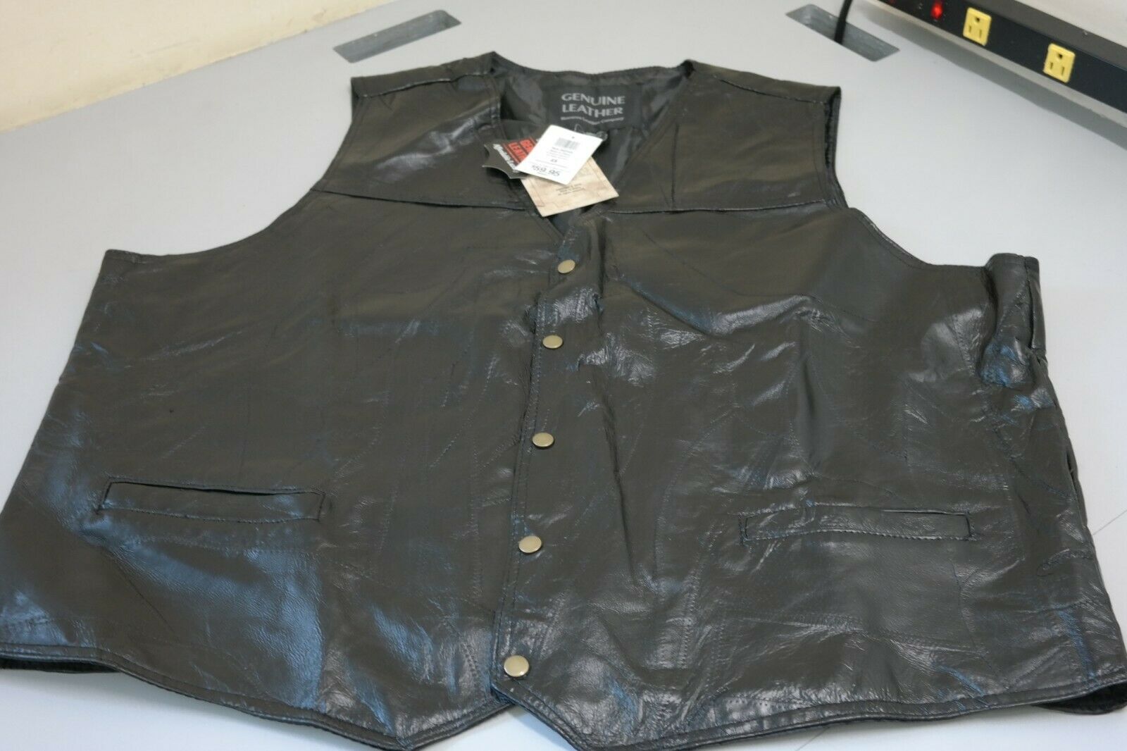 Picture of Giovanni Navarre Stone Leather Vest - Large