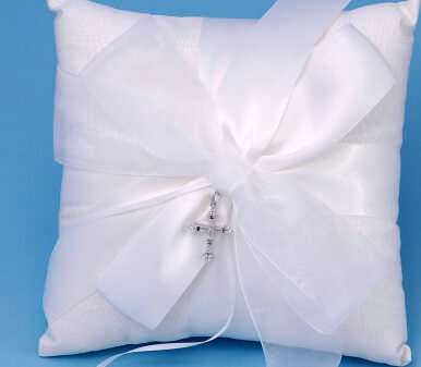 Picture of Ivy Lane Design 38BT Grace Wedding Ring Pillow in Ivory