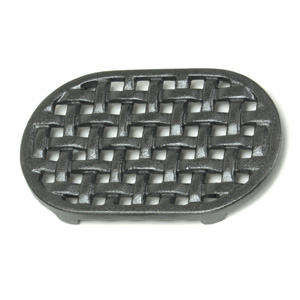 TWI-04 Cast Iron Oval Trivet - Matte Black