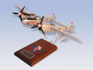 Picture of Daron Worldwide Trading ESAF006 P-38J Lightning (PUDGY)1/32 AIRCRAFT