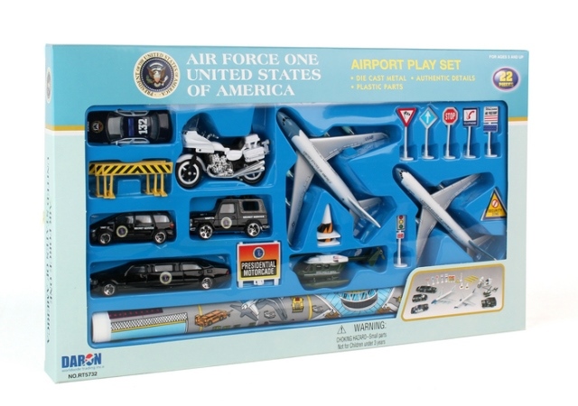 Picture of Daron Worldwide Trading RT5732 Air Force One Playset 30PC