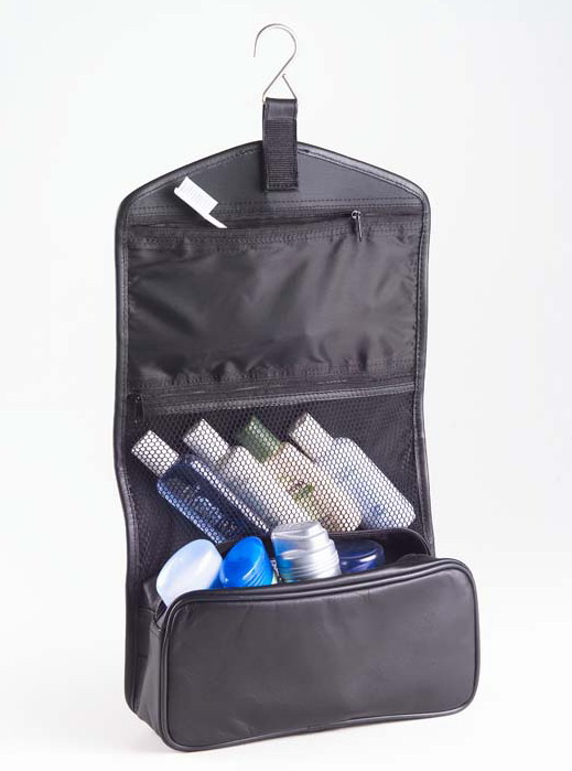 Picture of Clava 110 Hanging Toiletry Case - Quinley Black