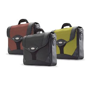 Picture of Mobile Edge Select Briefcase- Top Loading- Ballistic Nylon- Red Black- Notebook Case