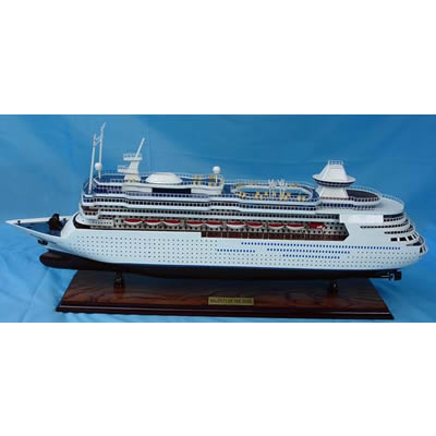 Picture of Old Modern Handicrafts C038 Majesty of the Seas Model Boat