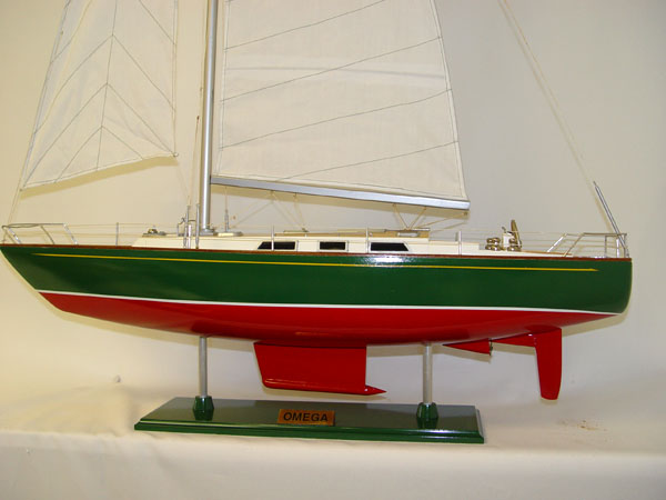 Y062 Omega Yacht Model Boat