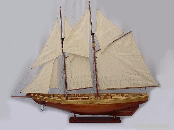 Bluenose II Painted L Model Boat