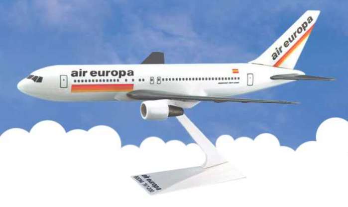 Picture of Daron LP19220 B767-200 Air Europa