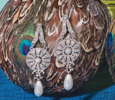 Chandelier Earrings With Round Pearl Center - Silver