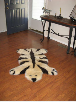 Picture of G.L. Bowron 7019-400-000 Designer Brown Bear Champagne-Chocolate Contemporary Animal Rug