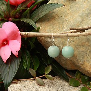 BERAMZ10118001LB Euro Lever Back 18mm Round Amazonite Earrings