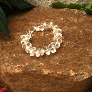 Picture of Betty Rocks BBRCQZ142161408T2 8 in. 16 x 14mm Nugget Rondell Crystal Quartz Bracelet