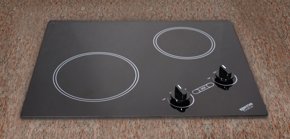 Picture of Kenyon B41604 Arctic Series 2-burner Cooktop- black with analog control- 6 .50 &amp; 8 inch 240V UL