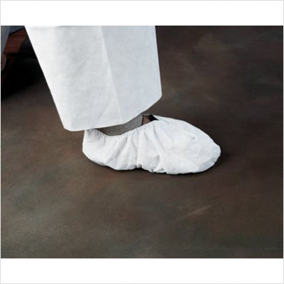 Picture of Kimberly-Clark Professional 417-36885 White Kleenguard Shoe Cover Universal S