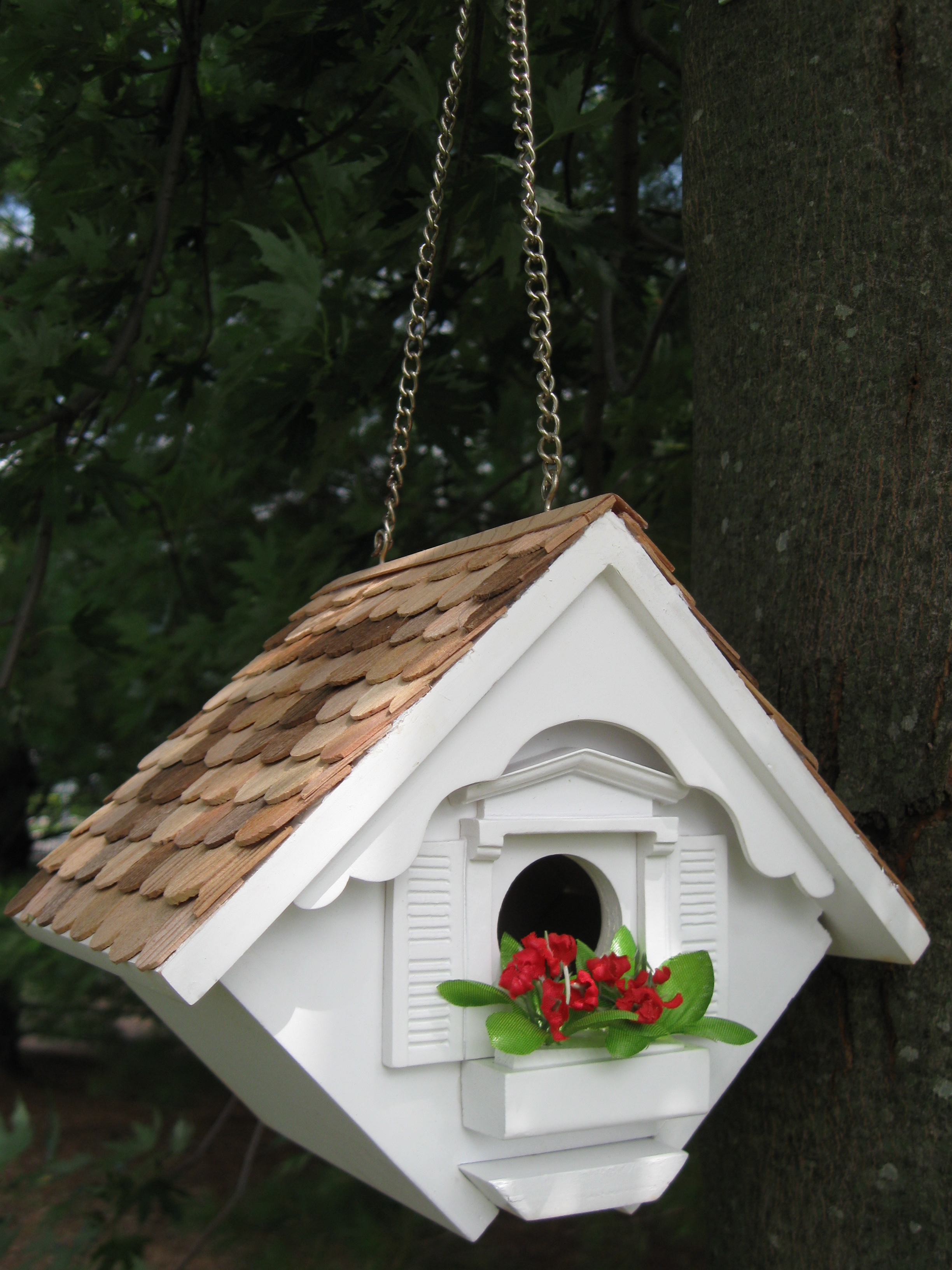 Picture of Home Bazaar HB-2044WS Little Wren House - White - Fledgling Series