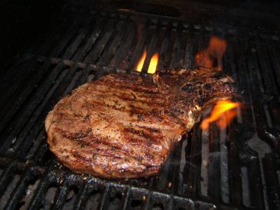 Picture of Blackwing Meats US9600-16-5 Organic Beef Bone-In Ribeye Steaksá