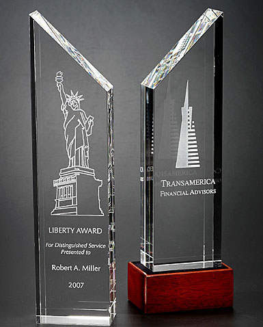 6890801 Manhattan Small Sculpture
