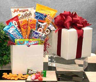 Picture of Gift Basket 818015 Small Snack Care Package Gift Baskets
