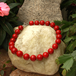 Picture of Betty Rocks BNKCRR101180018T1 18 in. Polished Red Coral Necklace
