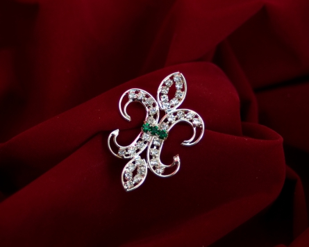 2'' Rhinestone Pin - Fleur De Lis