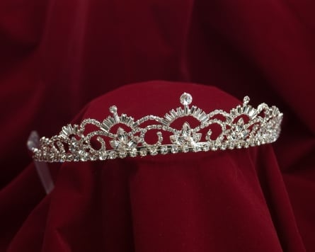 3994 1-.38'' Rhinestone Tiara
