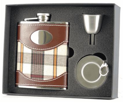 Picture of Visol VSET32-1119 Braw Plaid and Brown Leather 6oz Stellar Flask Gift Set
