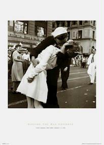 Picture of Hot Stuff 1122-16x20-CP VJ Day Kiss Poster