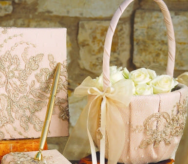 Picture of Ivy Lane Design 226V Bella Donna Flower Girl Basket - Champagne